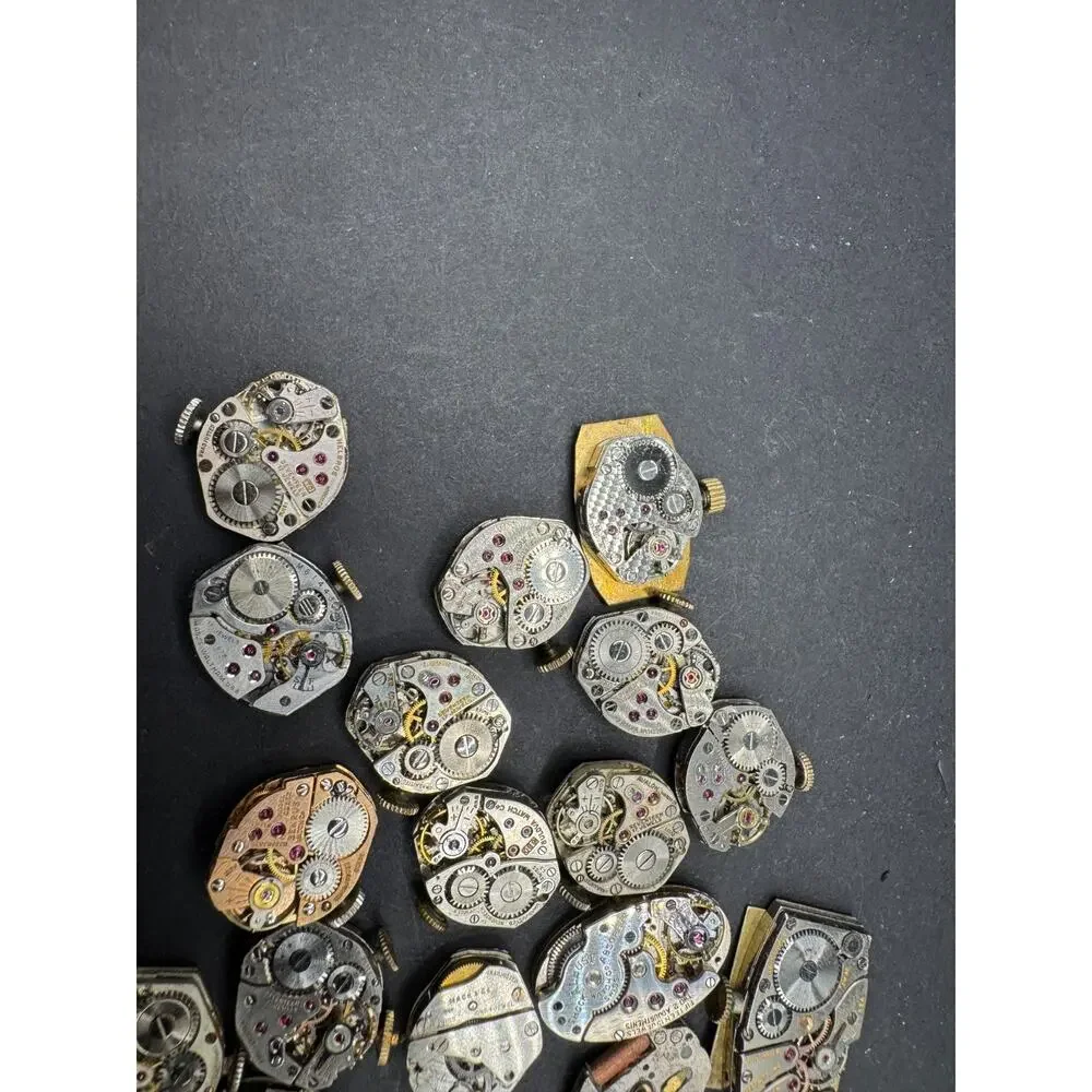 Vintage Rare Lot of 33 Automatic Movements Waltham Benrus Westfield Clinton